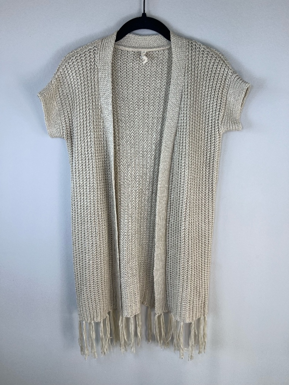 POL Crochet Sleeveless Fringe Hem Open Front Cardigan Beige Neutral Autumn Small